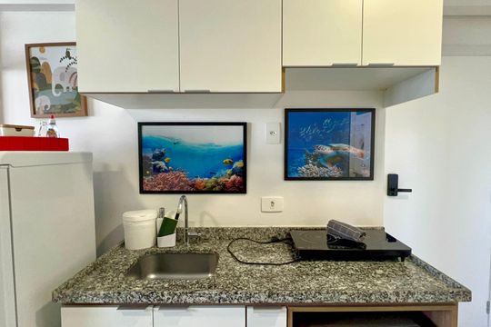 Cozinha de kitnet/studio à venda com 1 quarto, 21m² em Jardim Paulista, São Paulo
