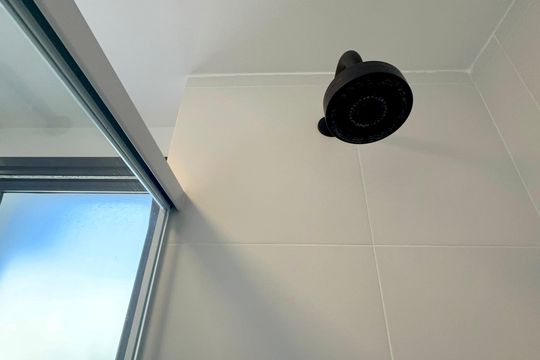 Banheiro de kitnet/studio à venda com 1 quarto, 21m² em Jardim Paulista, São Paulo
