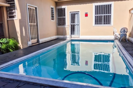 Área comum de casa à venda com 4 quartos, 226m² em Penha, Rio de Janeiro