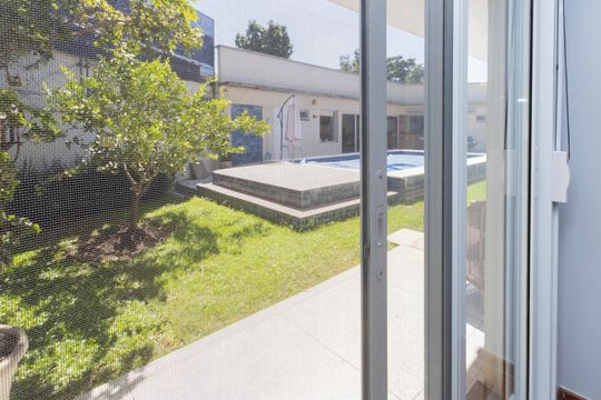 Vista da Suíte 2 de casa à venda com 3 quartos, 500m² em Interlagos, São Paulo