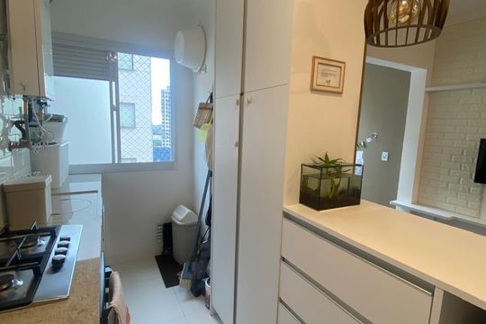 Cozinha de apartamento à venda com 2 quartos, 48m² em Padroeira, Osasco