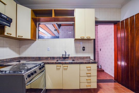 Cozinha de casa à venda com 3 quartos, 135m² em Vila América, Santo André