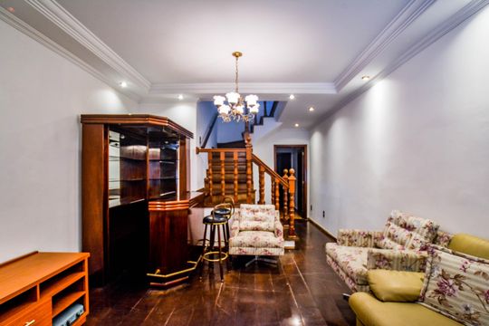 Casa à venda com 3 quartos, 135m² em Vila América, Santo André
