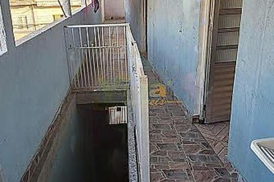 Casa à venda com 5 quartos, 253m² em Santo Antônio, Osasco