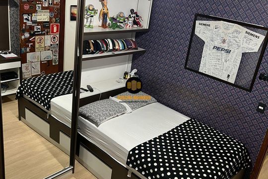 Casa à venda com 3 quartos, 250m² em Jardim das Imbuias, São Paulo