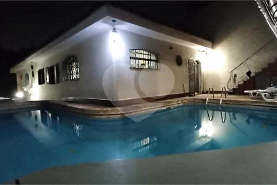 Casa à venda com 3 quartos, 270m² em Parque Cruzeiro do Sul, São Paulo