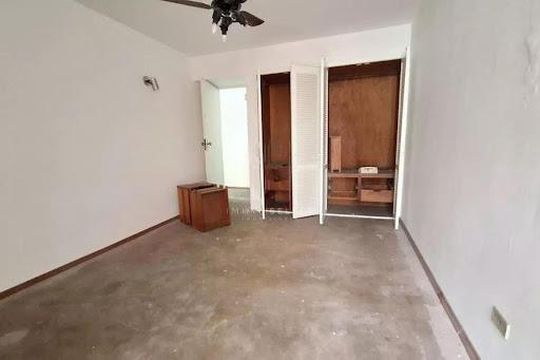 Casa à venda com 3 quartos, 306m² em Jardim Leonor, São Paulo