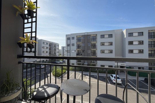 Sala - Varanda  de apartamento para alugar com 2 quartos, 46m² em Barra Olímpica, Rio de Janeiro