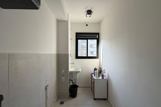 Área de serviço  de apartamento para alugar com 2 quartos, 46m² em Barra Olímpica, Rio de Janeiro
