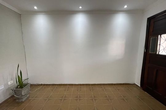 Sala de casa à venda com 3 quartos, 125m² em Cidade São Francisco, São Paulo