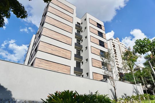 Apartamento à venda com 2 quartos, 63m² em Santo Antônio, Belo Horizonte