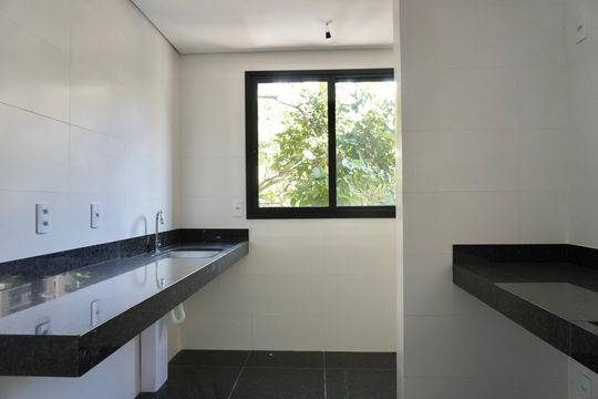 Apartamento à venda com 2 quartos, 63m² em Santo Antônio, Belo Horizonte
