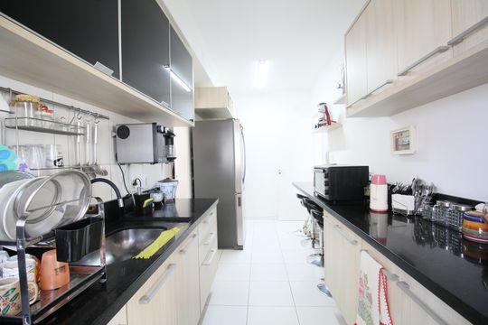 Cozinha de apartamento à venda com 3 quartos, 126m² em Vila Sonia do Taboao, Taboão da Serra