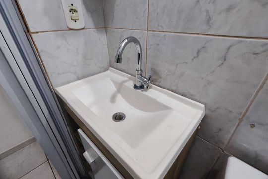 Banheiro social de apartamento à venda com 1 quarto, 40m² em Recreio dos Bandeirantes, Rio de Janeiro