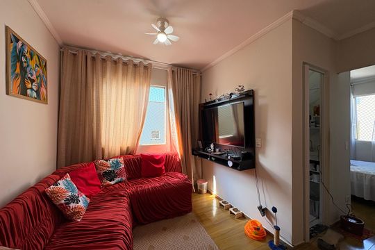 Sala de apartamento para alugar com 2 quartos, 49m² em Cidade São Jorge, Santo André