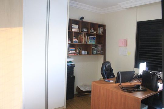 Quarto de apartamento à venda com 2 quartos, 75m² em Fundação, São Caetano do Sul