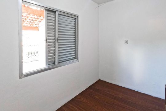 Casa para alugar com 2 quartos, 110m² em Parque Pan Americano, São Paulo