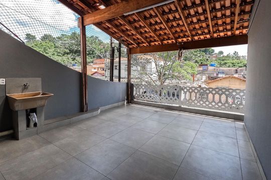 Casa para alugar com 2 quartos, 110m² em Parque Pan Americano, São Paulo