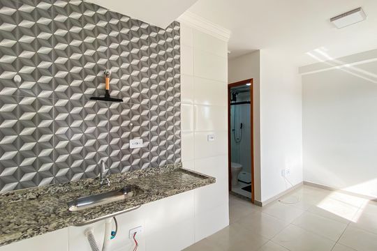 Cozinha de apartamento para alugar com 2 quartos, 37m² em Cidade Líder, São Paulo