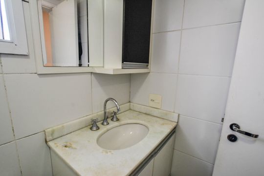 Banheiro da Suíte de apartamento à venda com 3 quartos, 88m² em Vila Homero Thon, Santo André