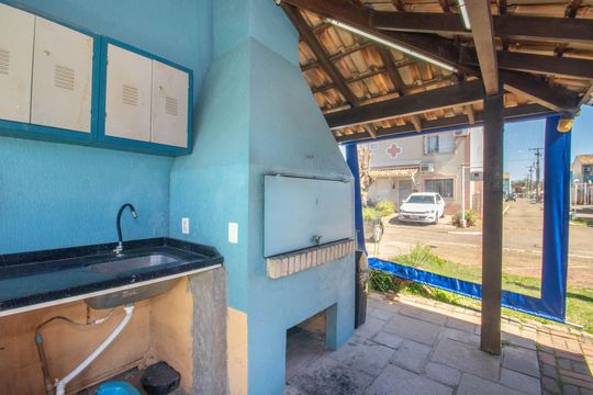 Área comum - Churrasqueira de casa de condomínio para alugar com 2 quartos, 110m² em Humaitá, Porto Alegre