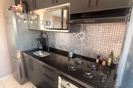 Cozinha de apartamento à venda com 2 quartos, 47m² em Itaquera, São Paulo