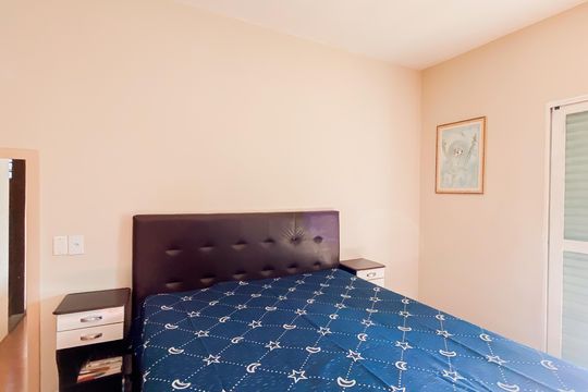 Suite de casa à venda com 3 quartos, 200m² em Vila Ré, São Paulo