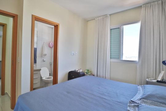 Quarto 2 - Suíte de apartamento para alugar com 2 quartos, 73m² em Santa Mônica, Uberlândia