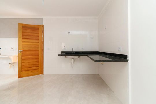 Cozinha de apartamento à venda com 2 quartos, 45m² em Vila Rosa, São Paulo