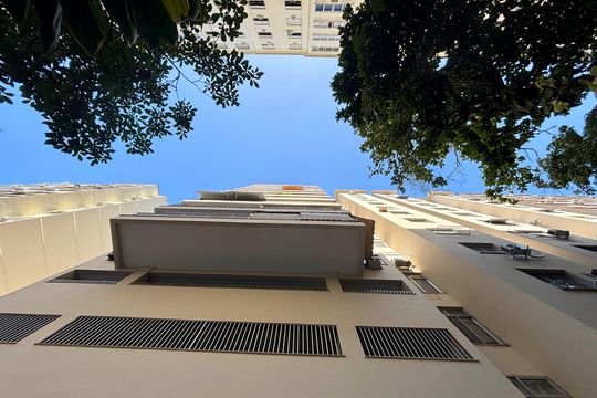 Fachada de apartamento para alugar com 2 quartos, 88m² em Copacabana, Rio de Janeiro
