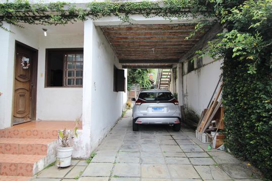 Garagem de apartamento para alugar com 3 quartos, 100m² em Jardim Carvalho, Porto Alegre