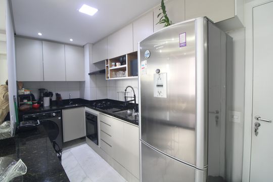 Cozinha de apartamento à venda com 2 quartos, 38m² em Jardim Marajoara, São Paulo