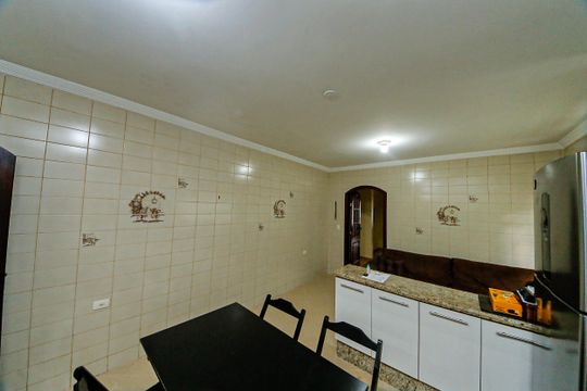 Casa para alugar com 3 quartos, 235m² em Sítio da Figueira, São Paulo