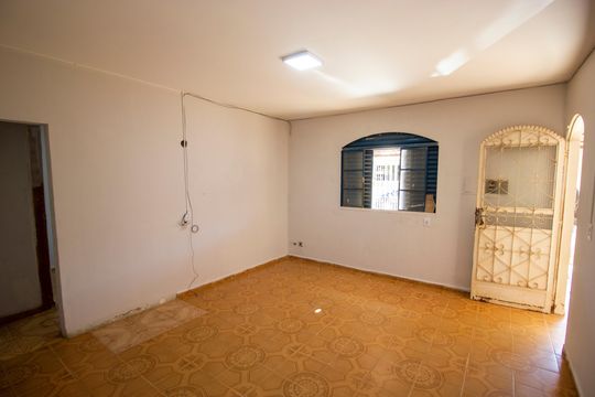 Casa à venda com 2 quartos, 55m² em Qnp 12, Brasília