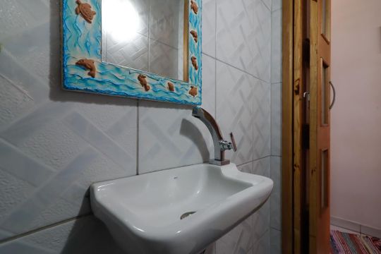 Lavabo de casa de condomínio à venda com 2 quartos, 100m² em Jardim Danfer, São Paulo