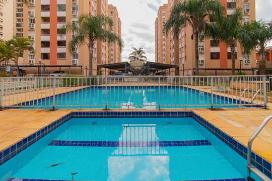 Área comum - Piscina de apartamento para alugar com 2 quartos, 60m² em Partenon, Porto Alegre