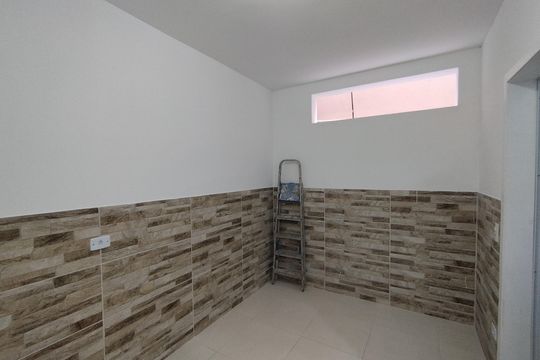 Quarto  de casa para alugar com 1 quarto, 27m² em Sacoma, São Paulo