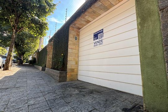 Fachada de casa à venda com 6 quartos, 460m² em Jardim do Mar, São Bernardo do Campo