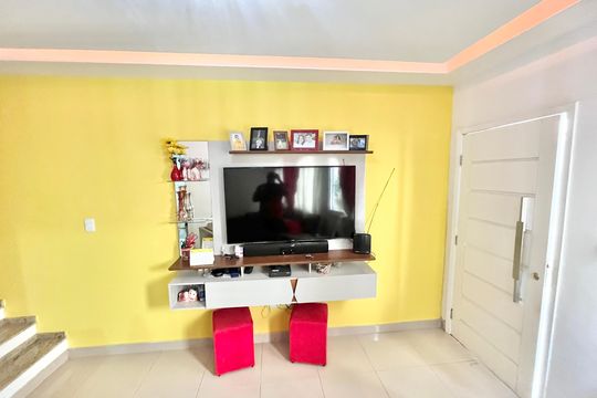 Sala de casa de condomínio à venda com 3 quartos, 128m² em Casa Verde Alta, São Paulo