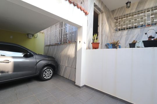Garagem de casa à venda com 3 quartos, 107m² em Campestre, Santo André