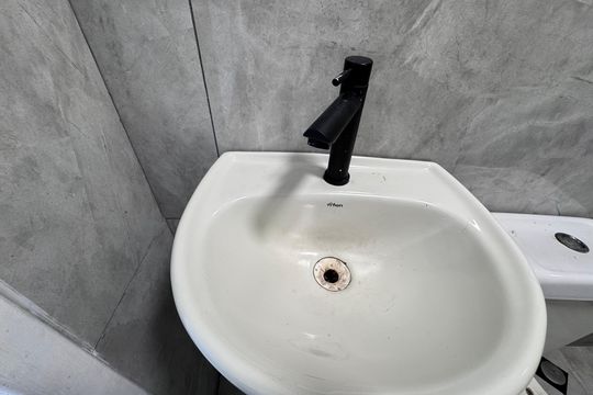 Banheiro Social de apartamento para alugar com 1 quarto, 25m² em Recreio dos Bandeirantes, Rio de Janeiro