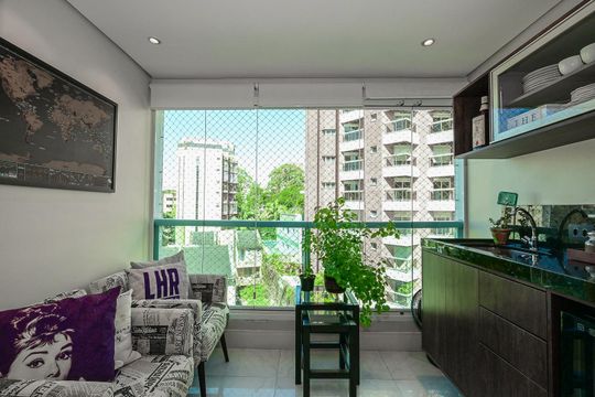 Varanda de apartamento à venda com 2 quartos, 64m² em Vila Andrade, São Paulo