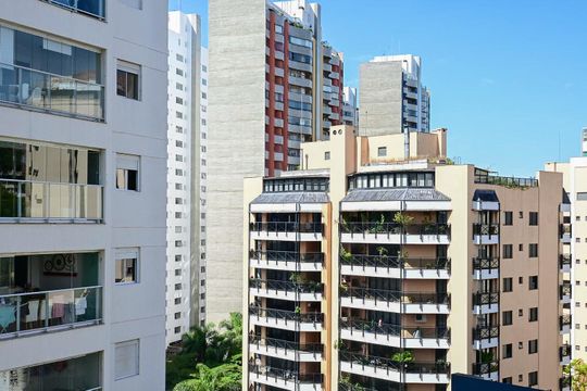 Vista da Suíte 1 de apartamento à venda com 2 quartos, 64m² em Vila Andrade, São Paulo