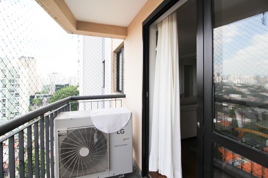 Varanda de apartamento à venda com 3 quartos, 117m² em Moema, São Paulo
