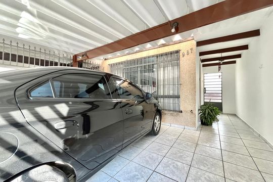 Garagem de casa à venda com 3 quartos, 170m² em Vila Paulista, São Paulo