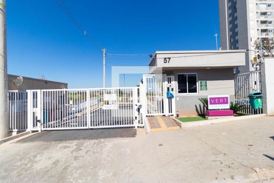 Fachada do Condomínio de apartamento à venda com 2 quartos, 46m² em Jardim São Vicente, Campinas