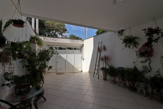 Garagem de casa à venda com 3 quartos, 175m² em Vila Scarpelli, Santo André