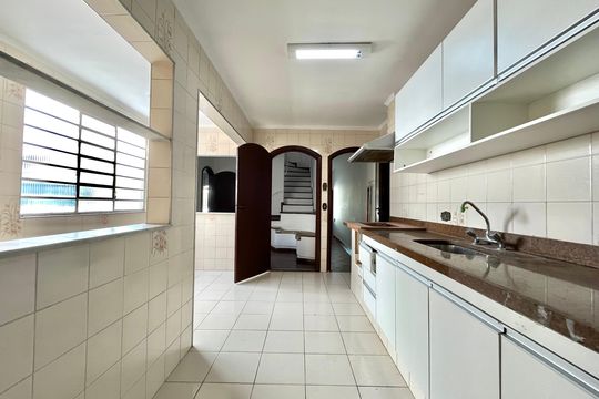 Cozinha de casa para alugar com 4 quartos, 210m² em Vila da Saúde, São Paulo