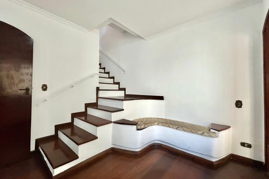 Casa para alugar com 4 quartos, 210m² em Vila da Saúde, São Paulo