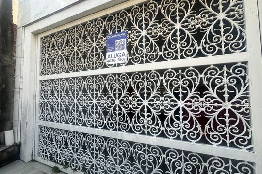 Fachada de casa para alugar com 1 quarto, 36m² em Parque Viana, Barueri